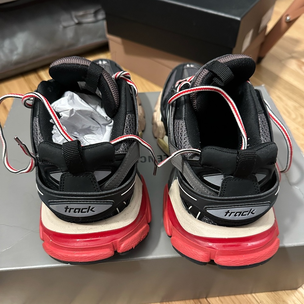 Balenciaga Track Runner Sneakers (Tess S Gomma) Black/Red - Size 41 - Picture 6 of 8
